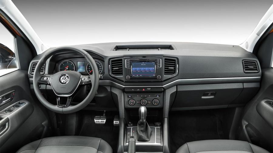Торпедо Volkswagen Amarok V6 Concept 2018 года  (фото 2 из 10)